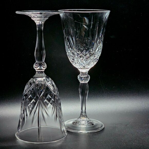 2 RCR Overture Wine Glasses 7.5" diamond fan cut pattern elegant regency Italy - Picture 5 of 10
